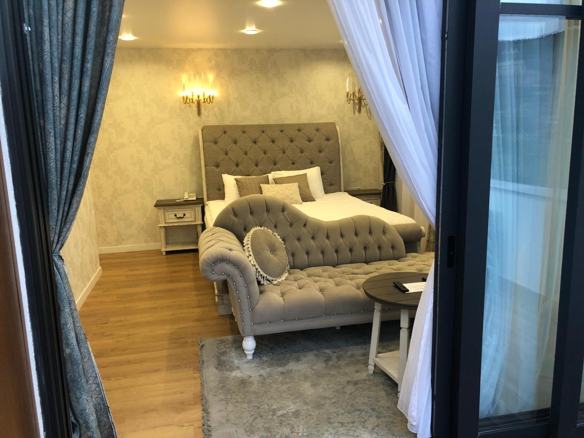 Rikhe Palace Boutique Hotel 第比利斯 外观 照片