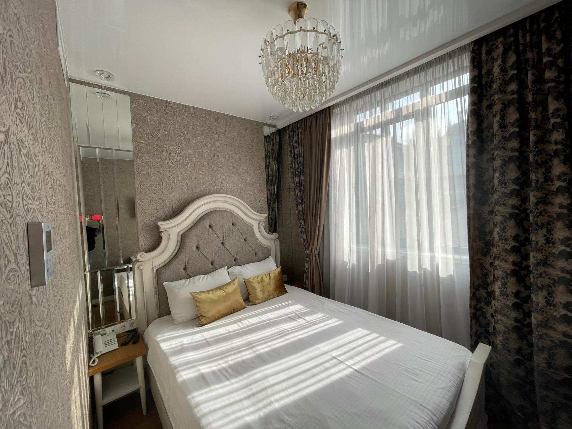 Rikhe Palace Boutique Hotel 第比利斯 外观 照片